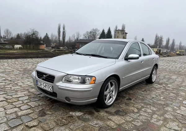 volvo zachodniopomorskie Volvo S60 cena 13800 przebieg: 296000, rok produkcji 2006 z Złocieniec